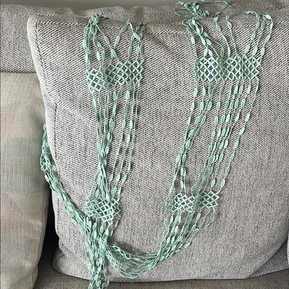 Delicate Net-Like-Pattern Accessory • Pink or Mint - Picture 1 of 5